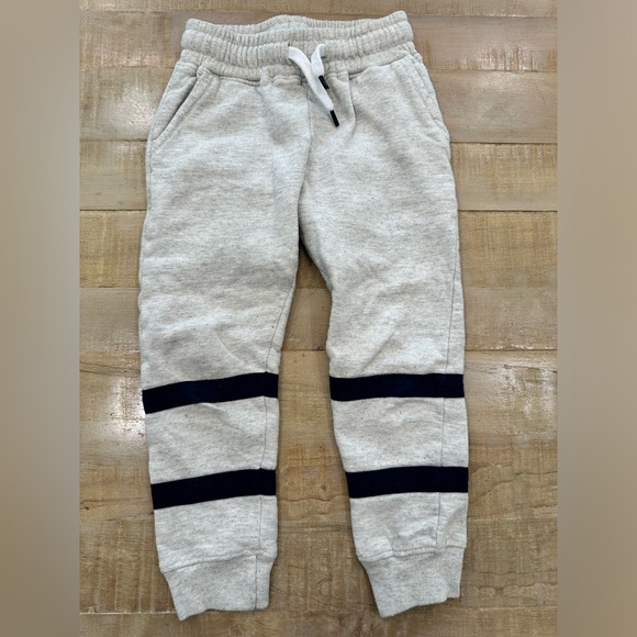 Sovereign Code boys toddler matching hooded sweater jogger pants set - Picture 4 of 15